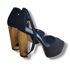 Beautiful Michael Kors Heels